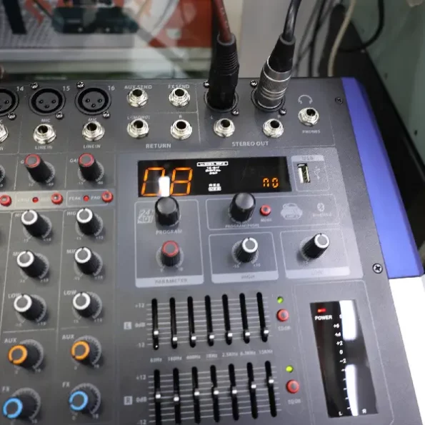 Pev Pro KV 160 16 Channel Mixer features